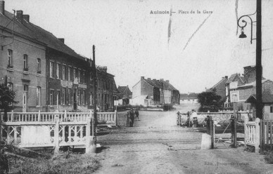 Quévy AULNOIS PLACE DE LA GARE.jpg